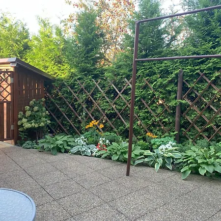 Lägenhet Apartament Z Ogrodem Gdynia