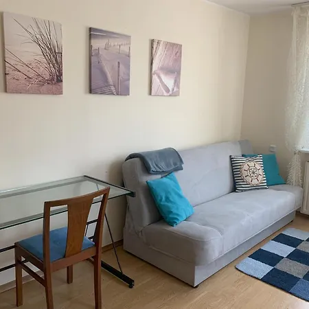 Lägenhet Apartament Z Ogrodem